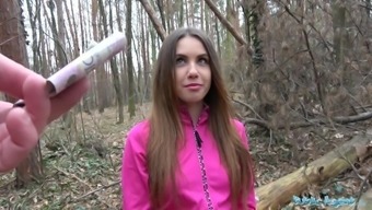 Public Agent Sexy jogger fucked in the woods