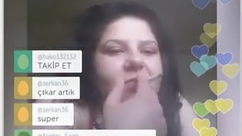 periscope girl - a gypsy turkish old whore