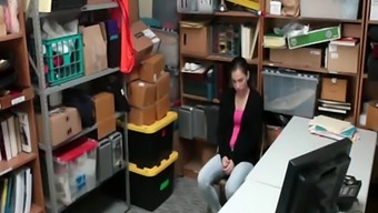 Skinny Thief Bobbi Dylan Takes Cock In Office