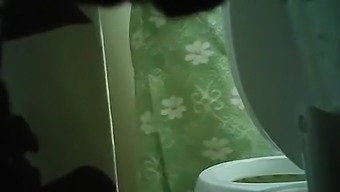 Caught Friends Milf Wife Hidden Cam toilet Shower
