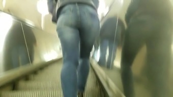 Hot ass in tight jeans