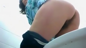 Big ass grannies pissing in hidden cam show