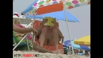 candid playful beach teen tit and ass voyeur