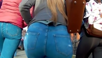 Candid big ass teen in tight jeans