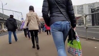 Good ass in tight jeans