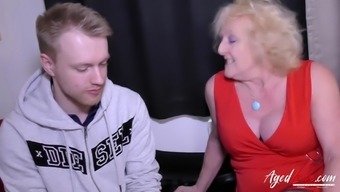 Older horny mature lady tries handy youngster hardcore way
