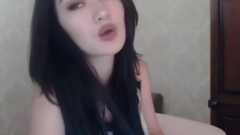 korean hot woman webcam masturbating
