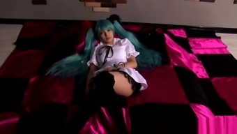 Asian babe Hatsune Miku ate out before a good fucking