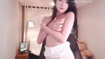 Asian beautiful teen camgirl shows her body