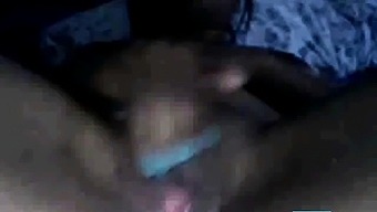 arab slut show in webcam
