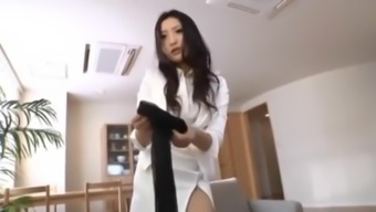 japanese pantyhose lady