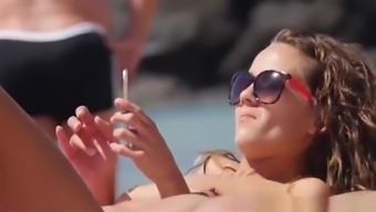 Sexy Topless Bikini Babes beach Voyeur HD Spycam Video