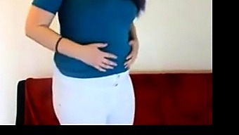 Hot Pregnant chubby chick