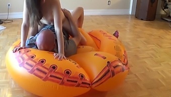 Melanie Hicks - Fucking on a Glove Inflatable