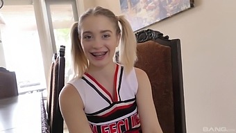 Cheerleader Anastasia Knight with pigtails having nice sex