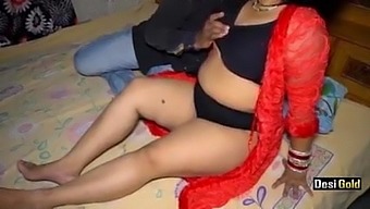 Indian aunty with big boobs has sex in a private resort