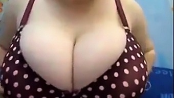 Girl Caught on Webcam - Part 31 - Big Boobs