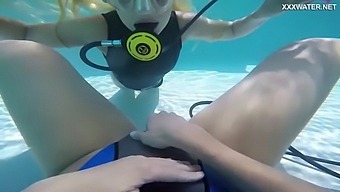 Hungarian lesbian babes underwater Vodichkina and Farkas