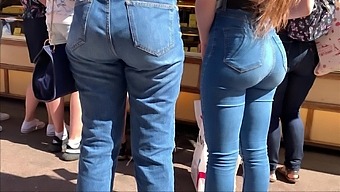 Bubble Butt amazing ass Tight Jeans