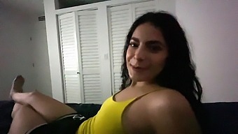 Brazilian teen gets turned on by watching TV and switches to oral pleasure