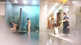 Public bathroom in China: Big ass and big tits