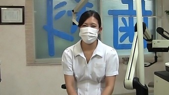 Lick my pussy: Japanese nurse's lucky patient enjoys her skills
