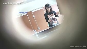 Asian babes get naughty in the bathroom