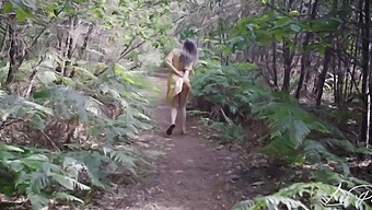 Amateur French teen gets fucked in the woods